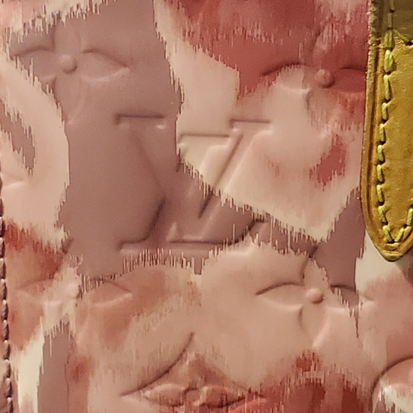 Louis Vuitton Catalina BB Vernis Hand Bag M90040 - Picture 3 of 8